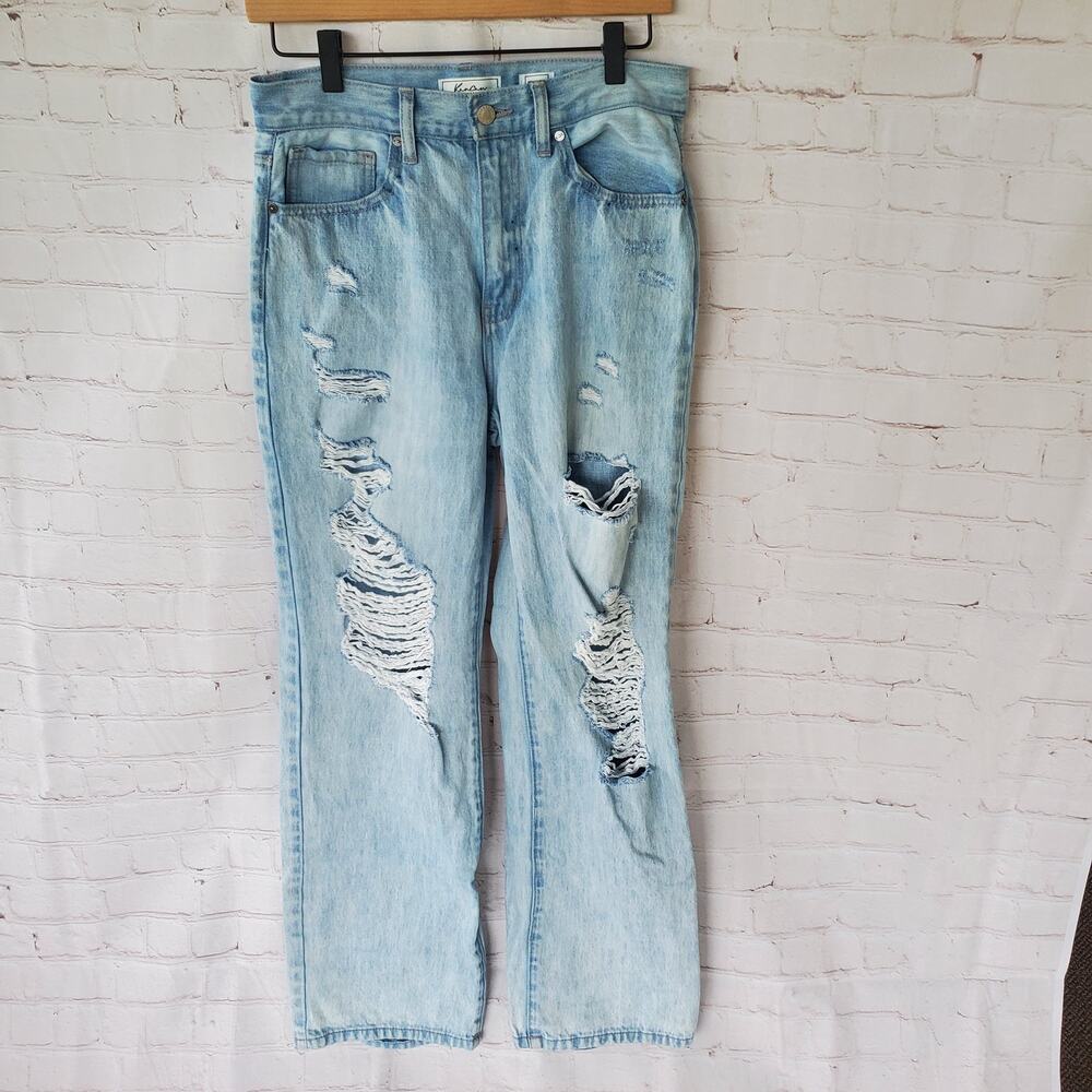 Preowned Kancan Distressed Jeans Size 27